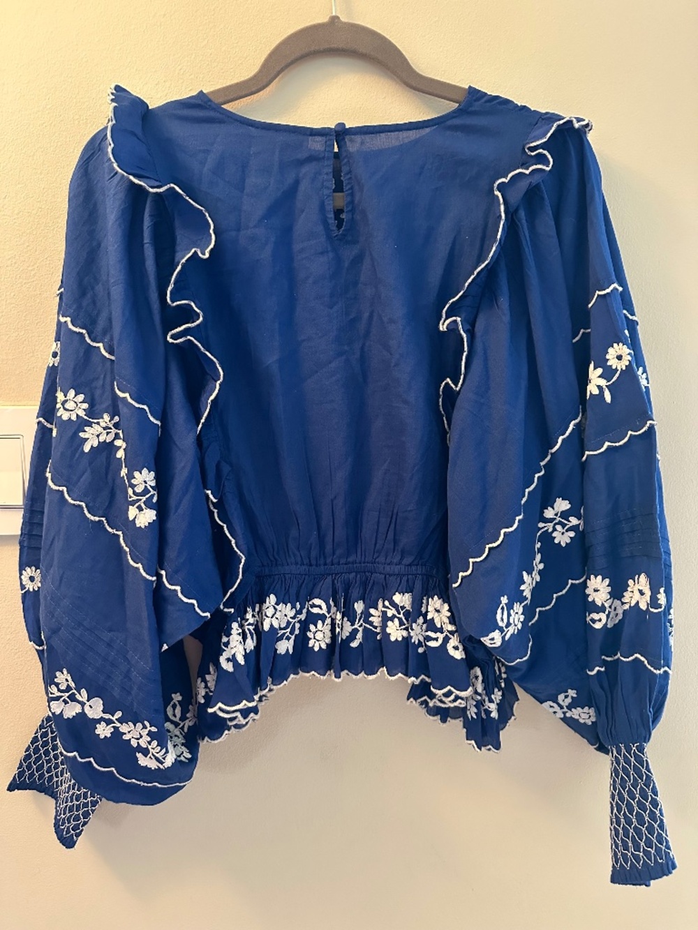 FARM Rio Embroidered Blouse - Picture 2 of 3